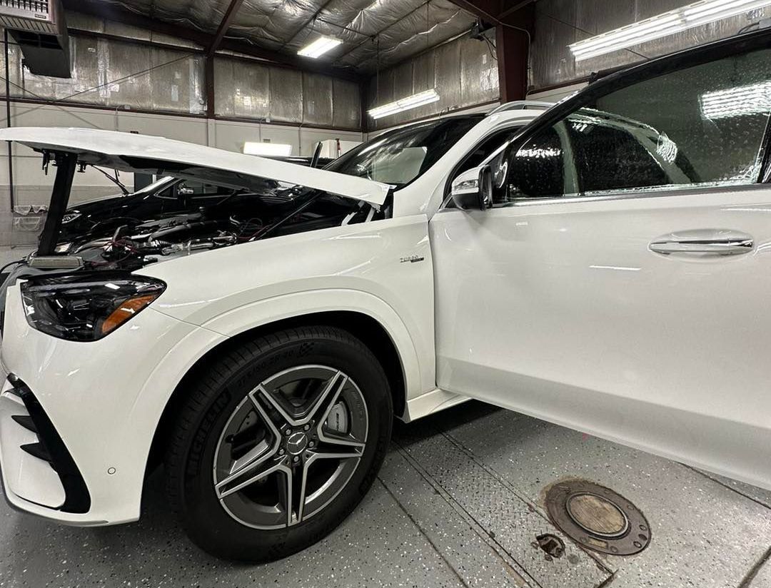 professional auto window installation