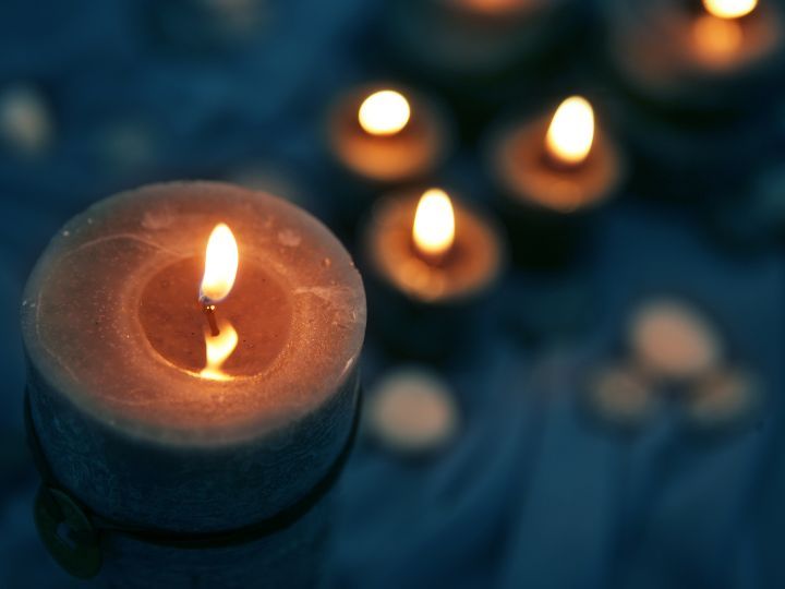 Choosing the Right Memorial for Your Family