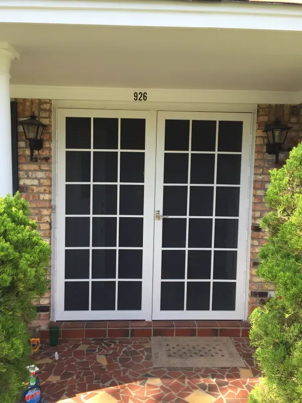 The front door of a house with the number 526 on it