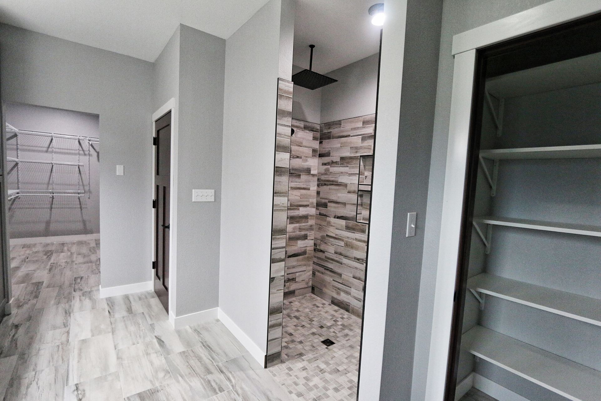 Bathroom Shower – Decorah, IA – Viking Roofing & Construction