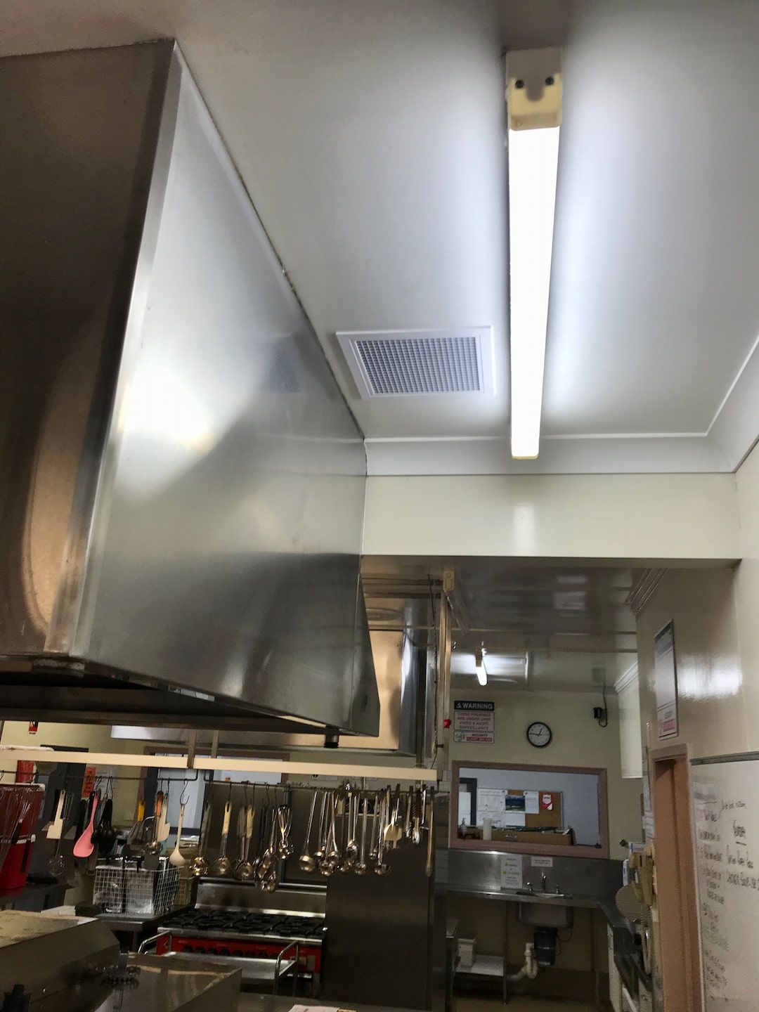 ducted-air-conditioning-for-commercial-kitchen-in-petrie