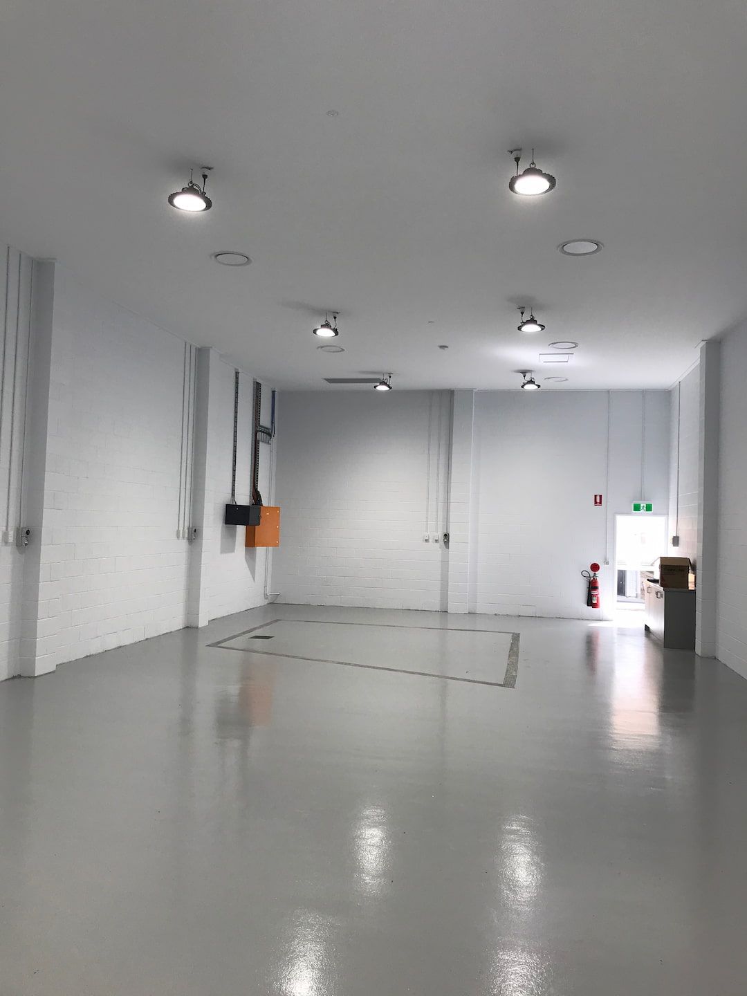 esearch-and-development-building-with-ducted-air-conditioning