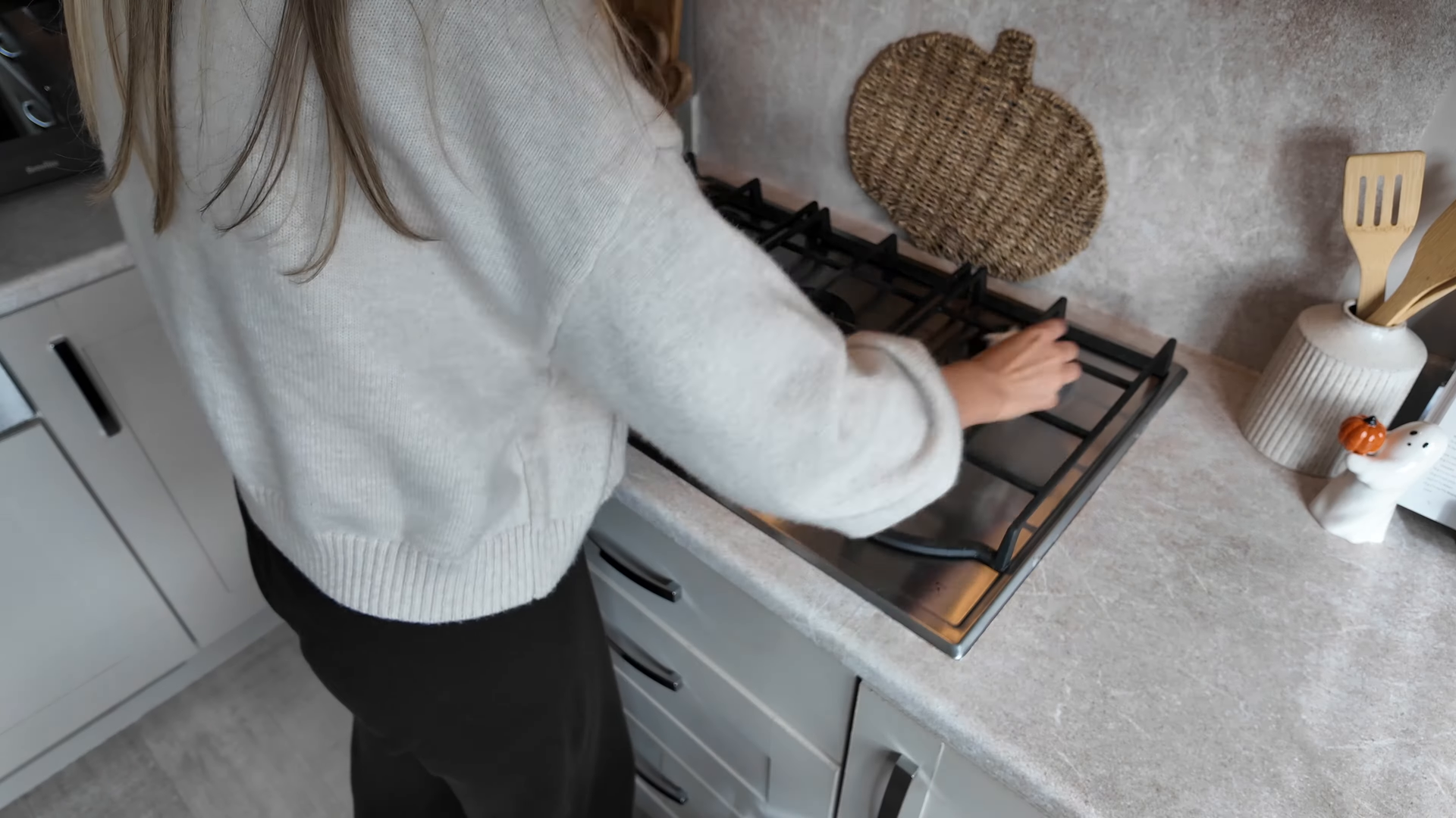 House cleaning by Help Maid in Bedford-Stuyvesant, Brooklyn