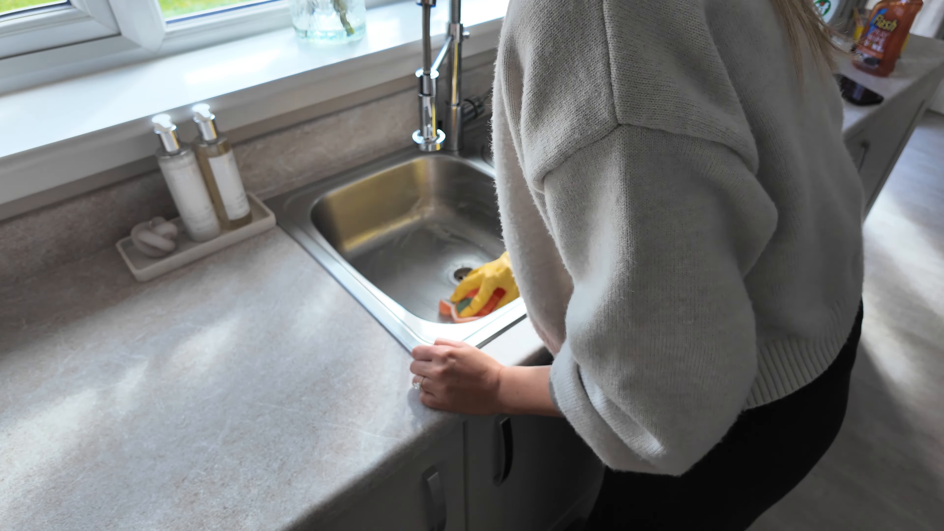 Help Maid apartment cleaning service in a Tribeca loft, Manhattan