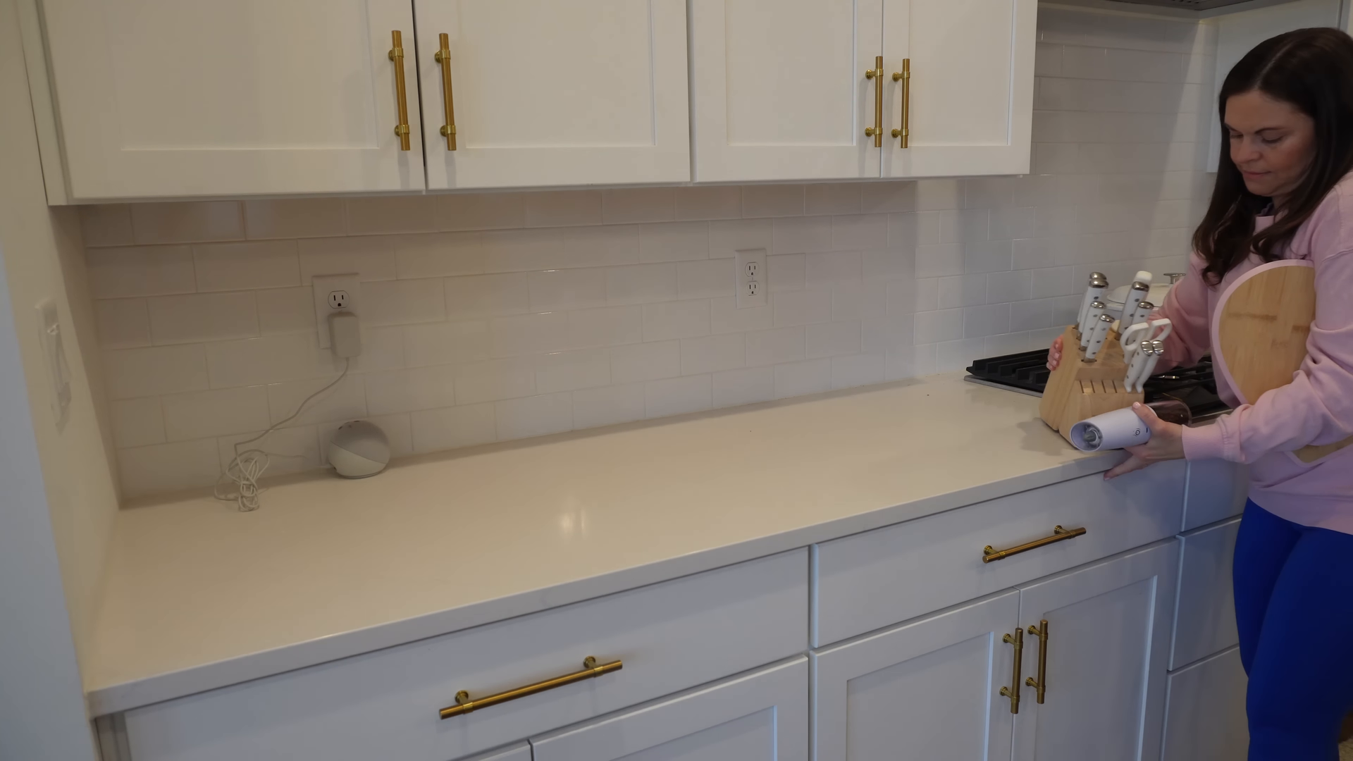 Kitchen cleaning result in a Financial District apartment