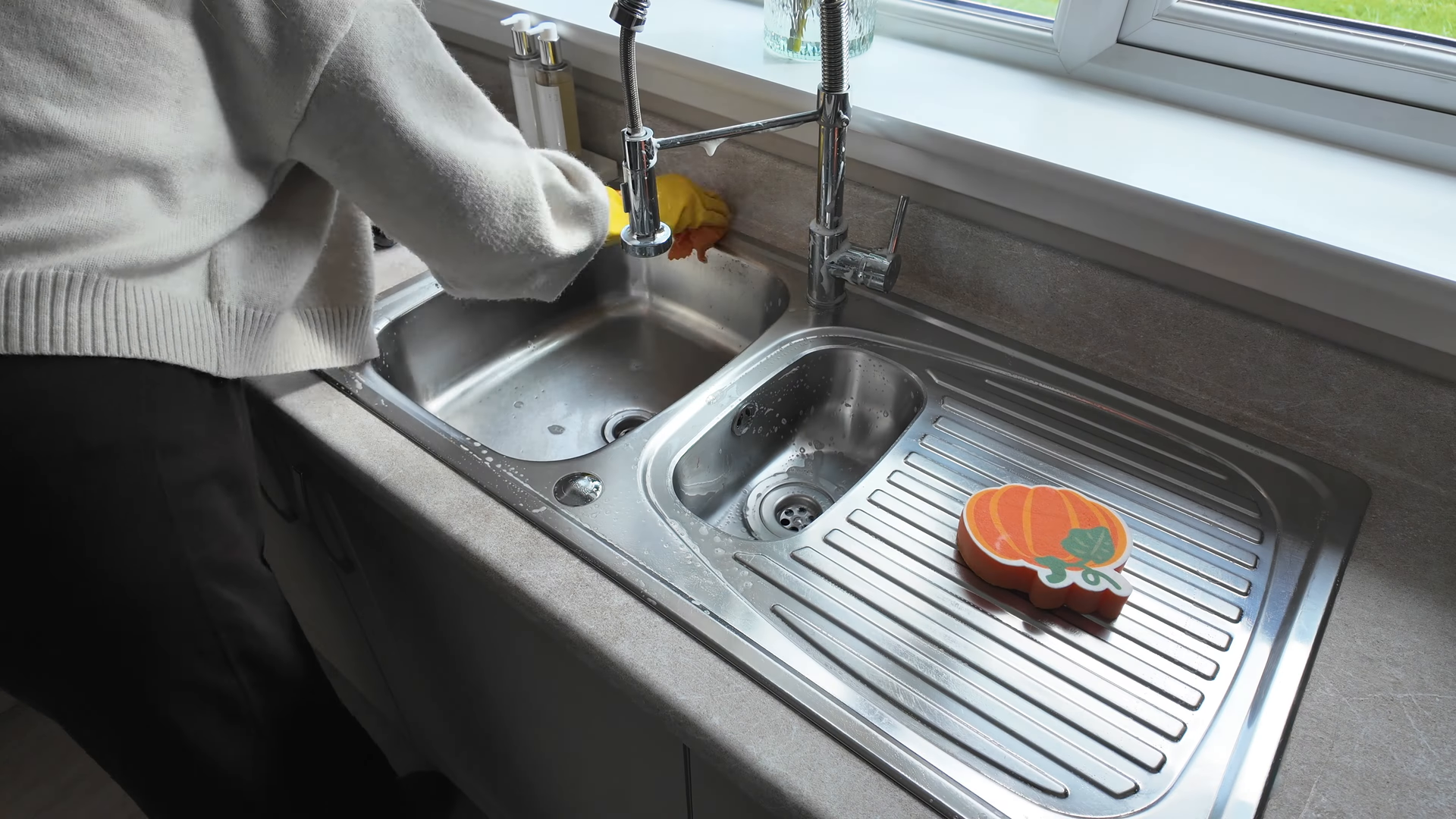 Housekeeping visit in a Flatiron District apartment, Manhattan