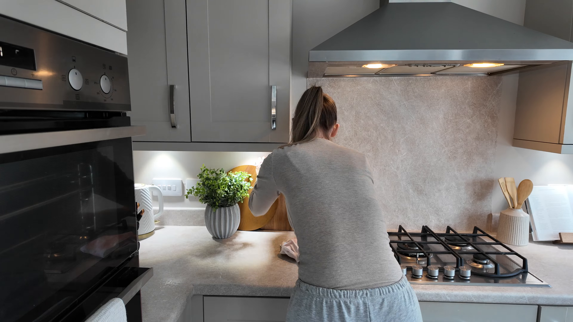 Same day cleaning team preparing a Brooklyn apartment for move-in