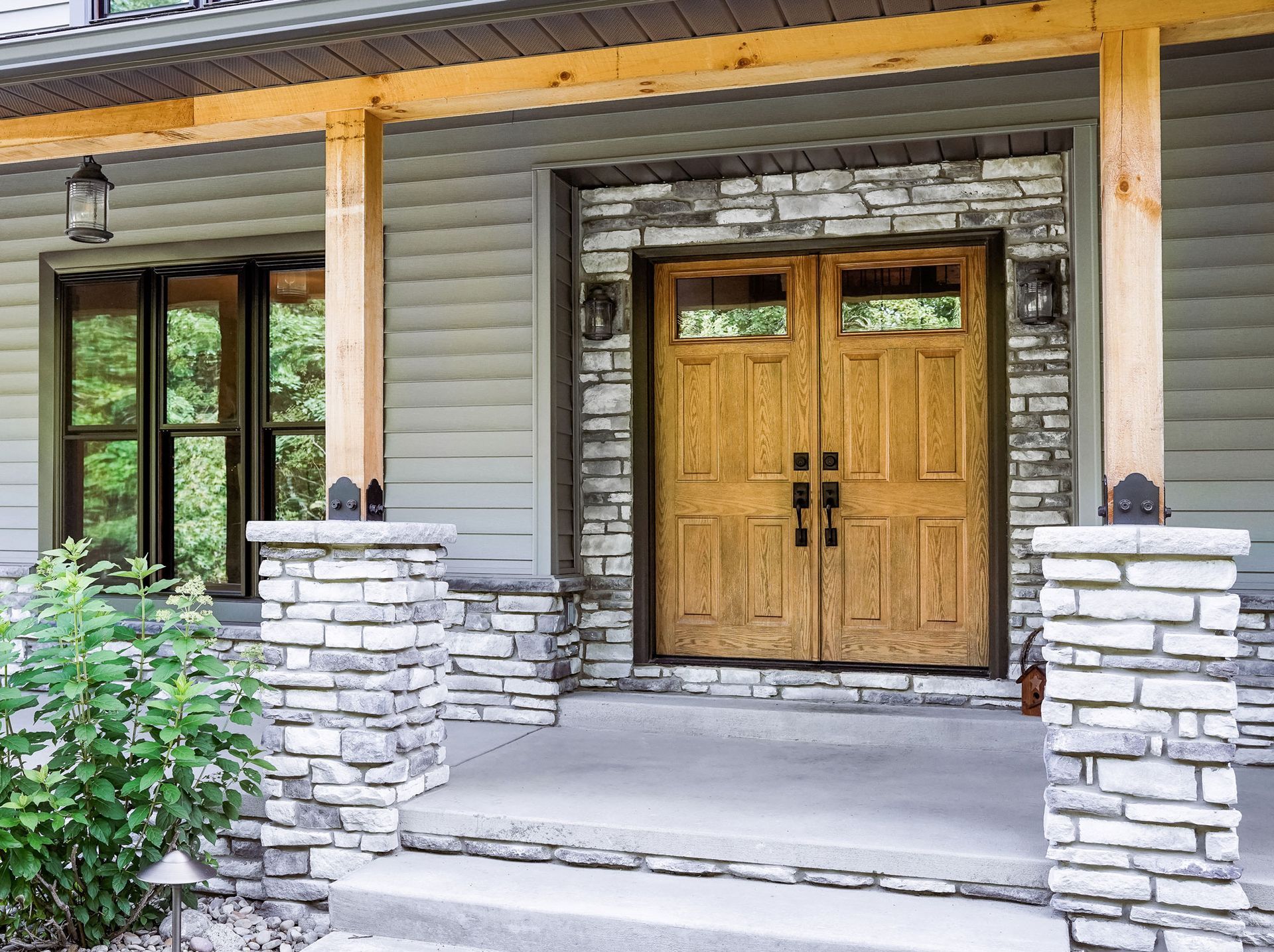ProVia® Legacy steel exterior doors add up to a professional-class product. 