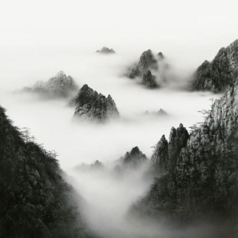 雲海益峯峻