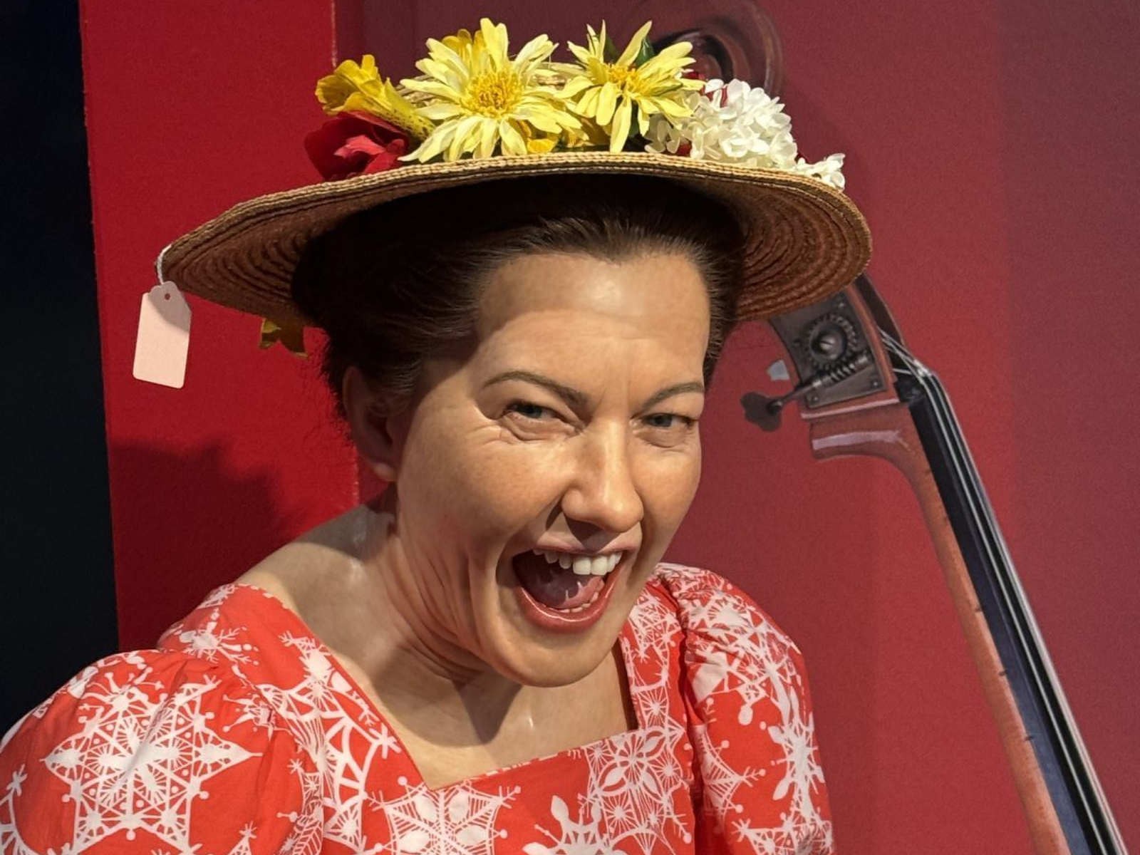 Minnie Pearl wax figure at Madame Tussauds Nashville with the price tag still on her hat