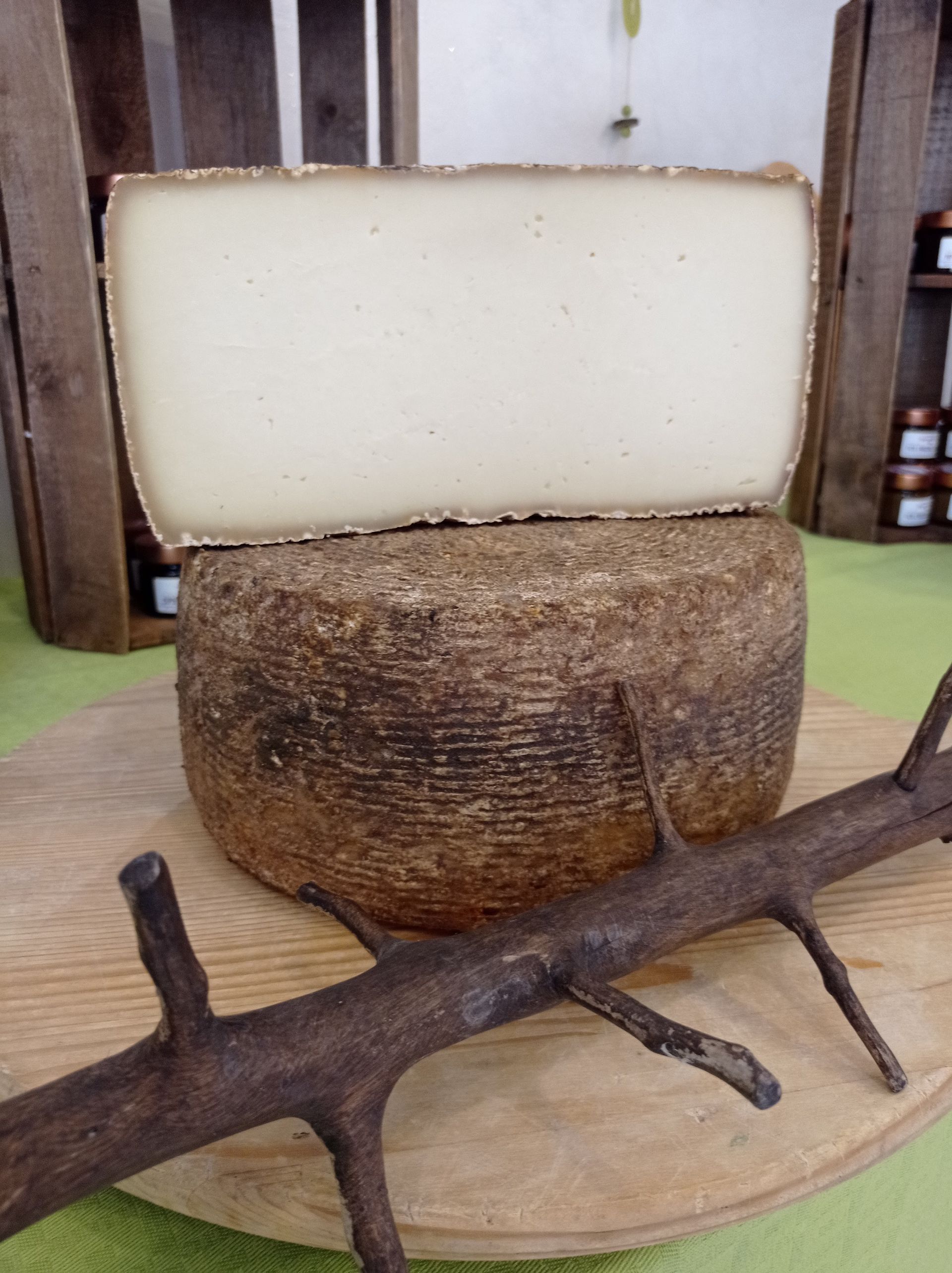 formaggi stagionati tascolano 3