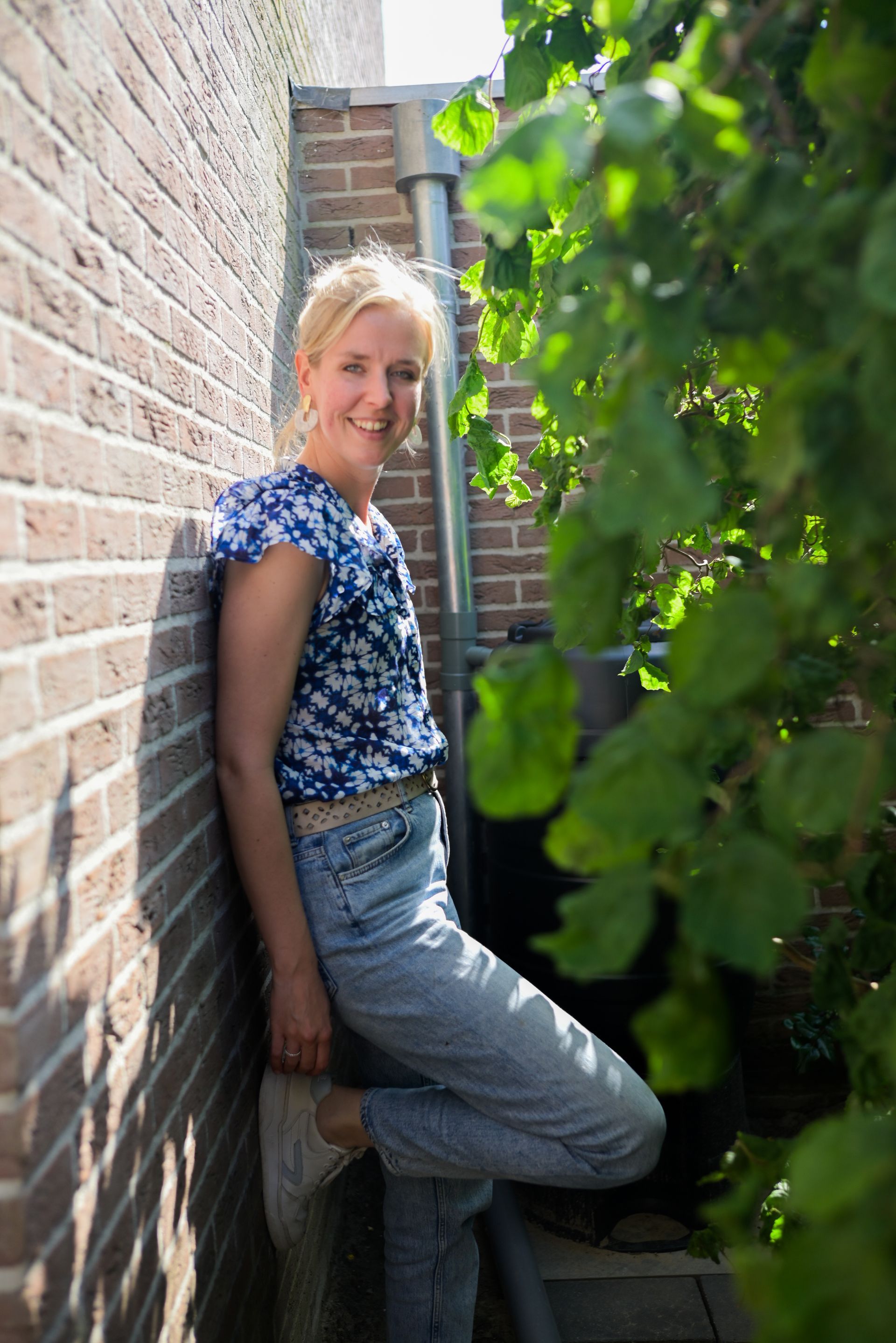 'Het groene sausje maakt het leven leuk.' Deborah (31) woont in de Zandweerd. In haar werk en thuis is ze veel bezig met het beschermen van de natuur. 
