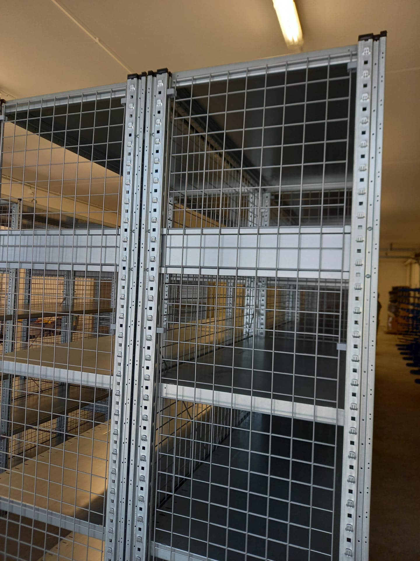 Racknets WSI = monteren van kleine en/of grote magazijnen