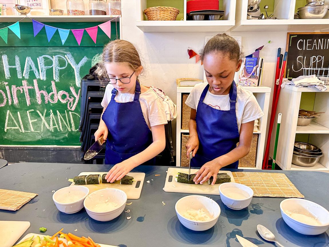 Kids cooking birthday party