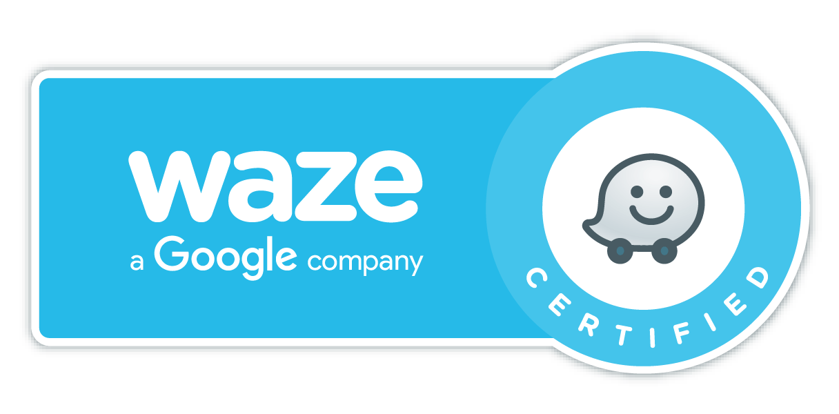 Selo de certificação Waze em um retângulo azul com o logotipo do Waze e o ícone de um carro sorridente.