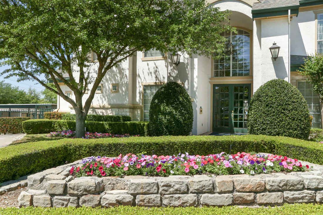 Vail Village Club Apts apartment photo