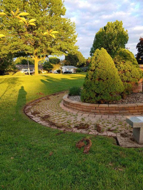Oneida City School District Alumni Brick Garden