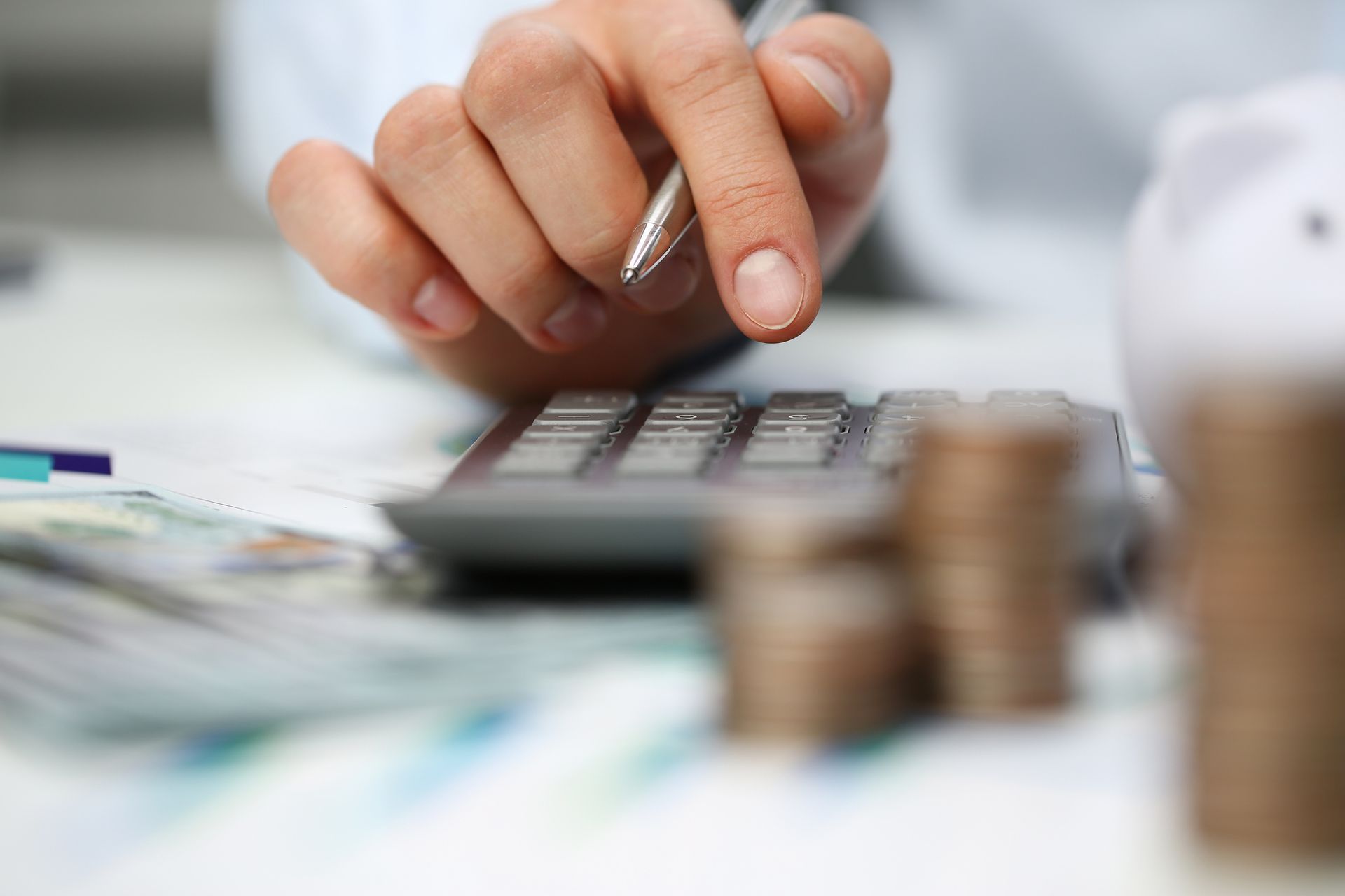 Picture Of Thumb Calculating – Allen, TX – Keep It Simple Tax Services
