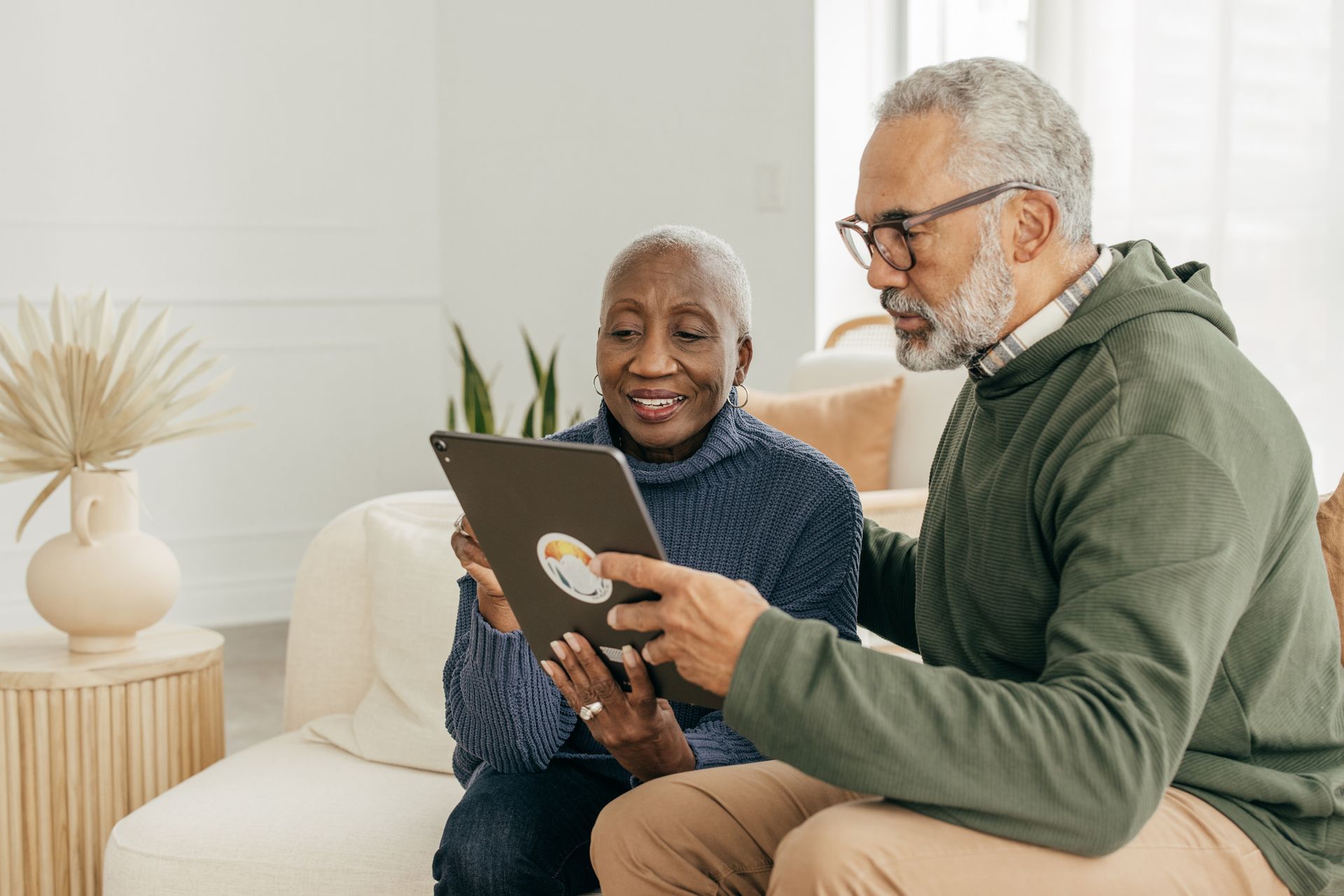 Picture Of Old Couple Using Tablet – Allen, TX – Keep It Simple Tax Services
