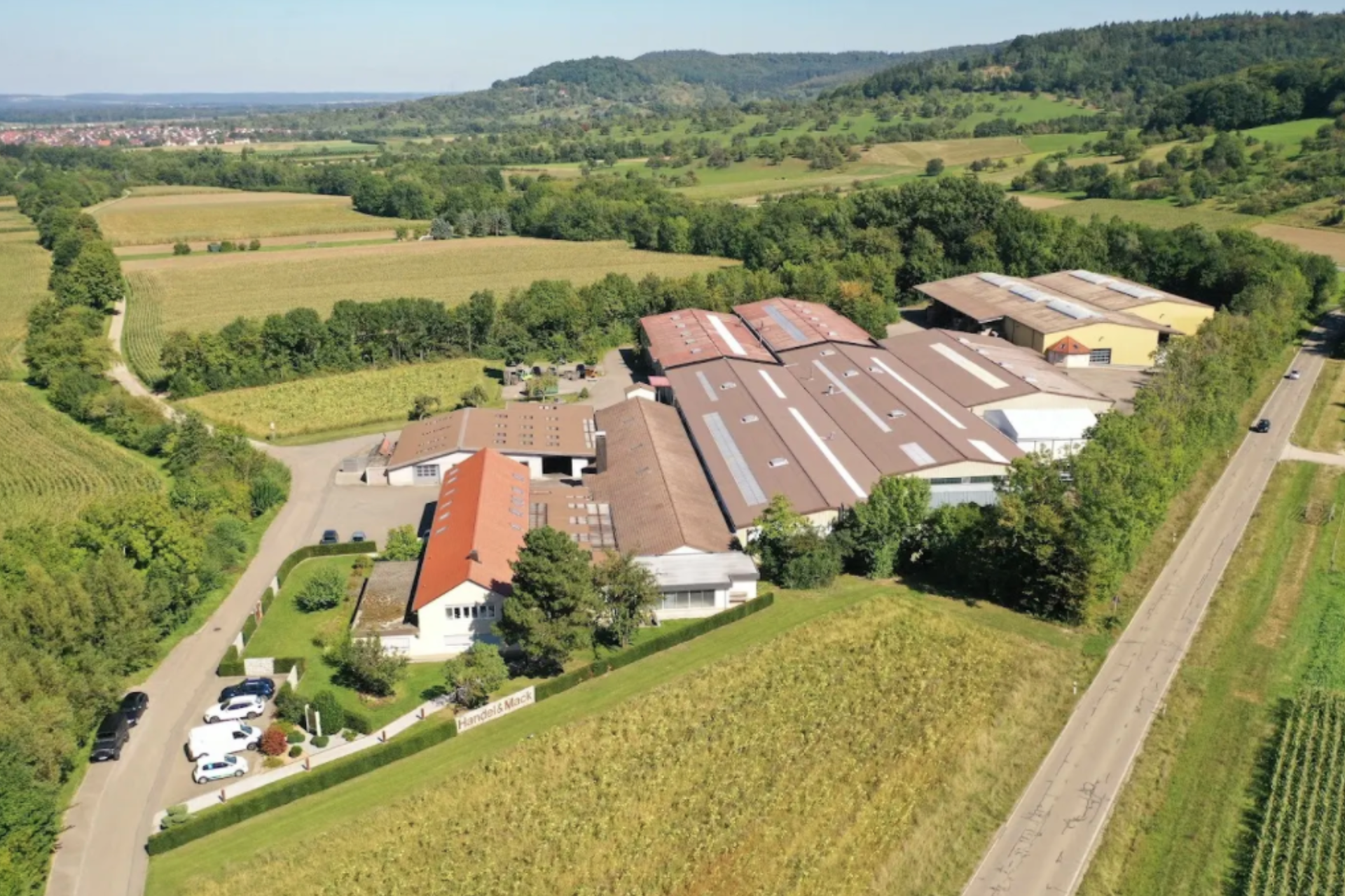 Planung und Konzeption eines Photovoltaik-Projektes für Handel & Mack GmbH & Co. KG