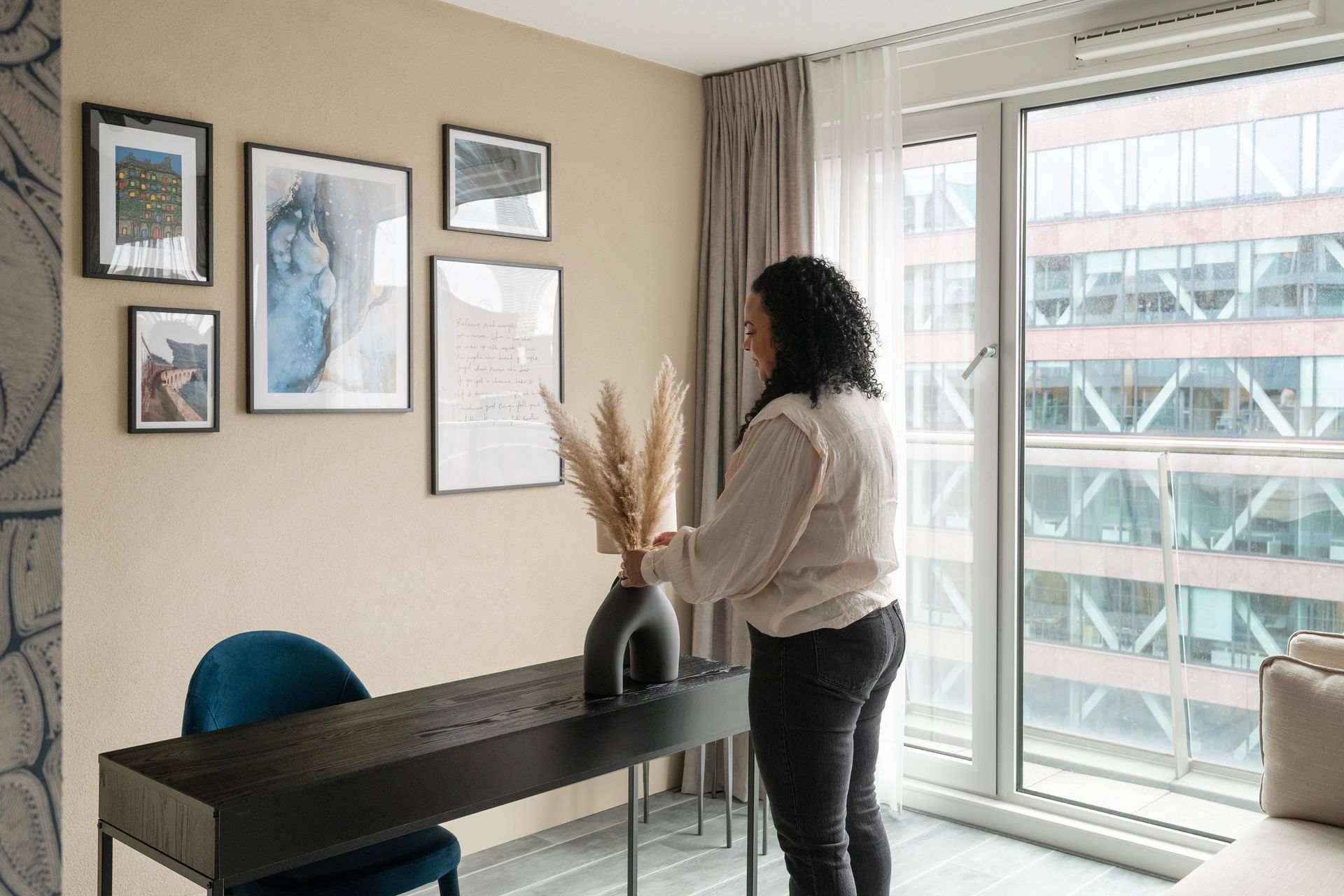 Interieurstyling Interieurontwerp met realisatie en afstyling in Rotterdam.