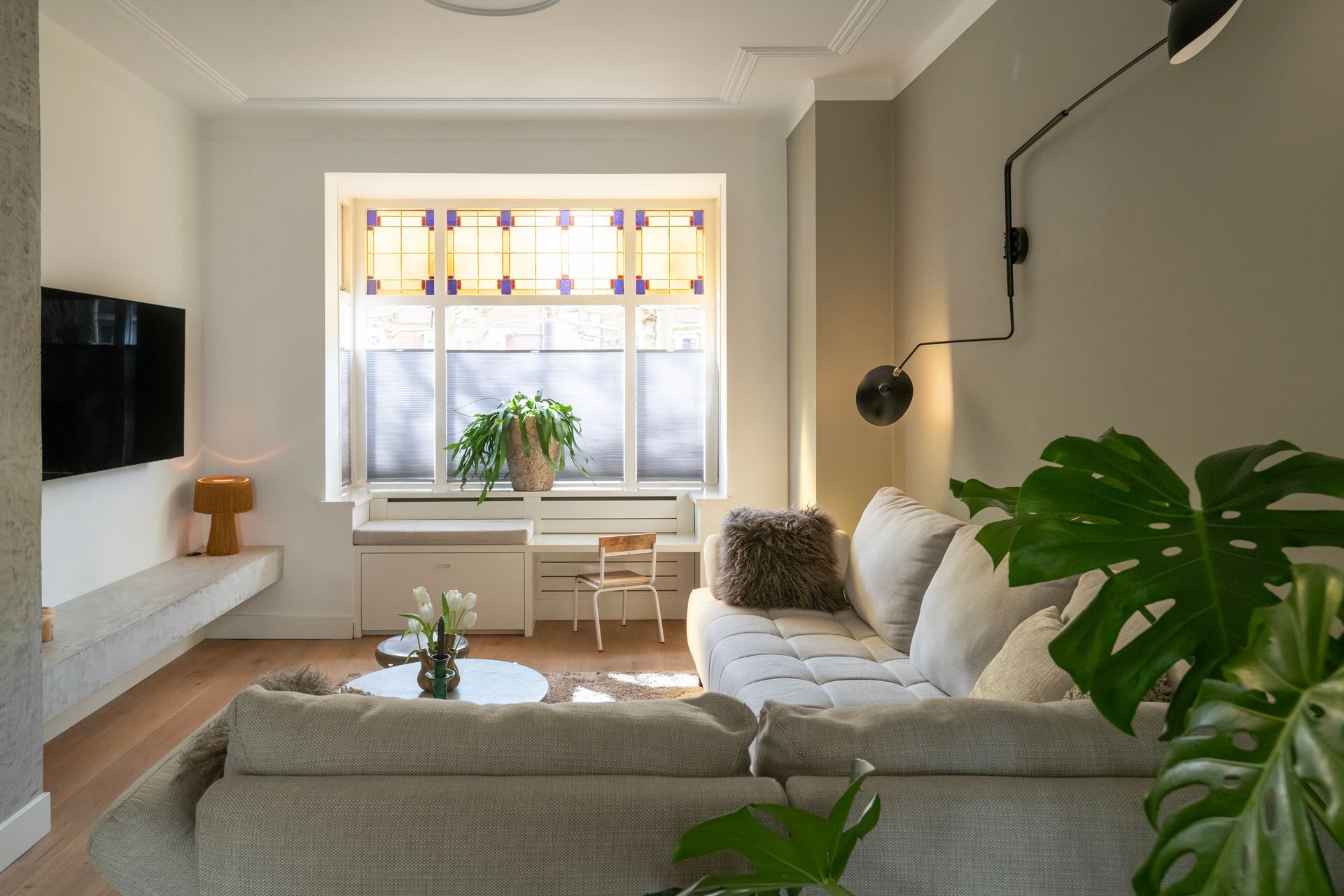 Maatwerk speelhoek. Een maatwerk speelhoek die perfect aansluit bij de sfeer van de woning.