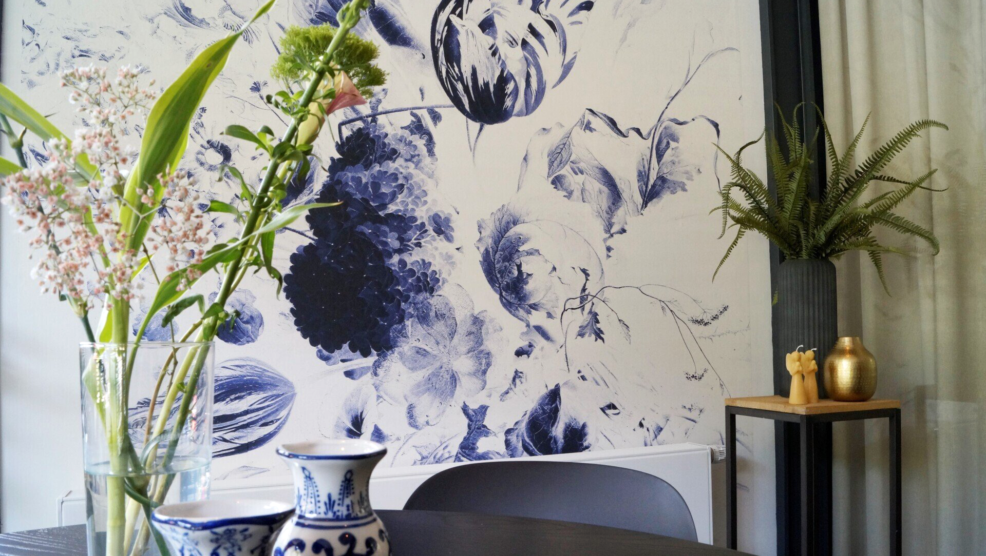 Royal Blue Flower van KEK Amsterdam.
