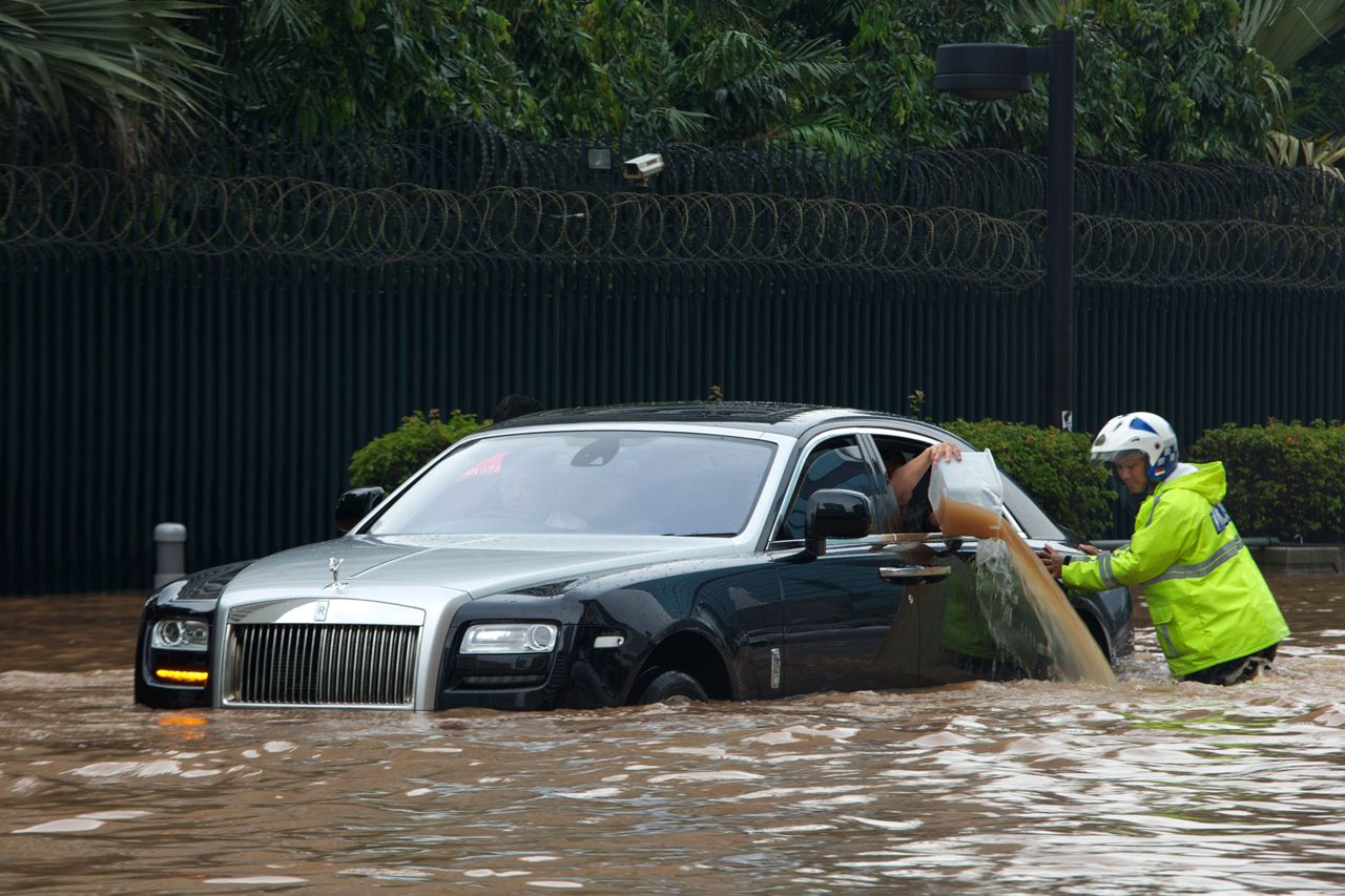 Flooded Automobile Remediation Flooded Automobile Remediation