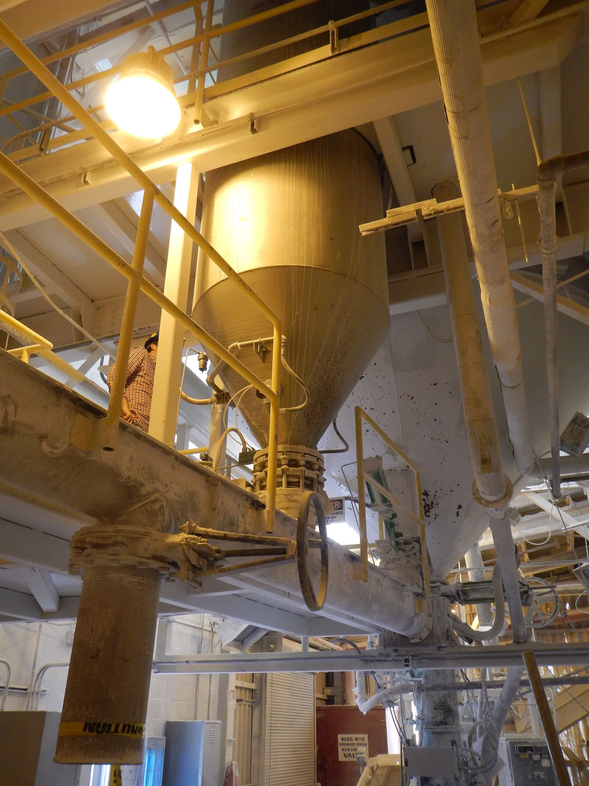 NEW LEAVENING ACID BLENDING AND CONVEYING
