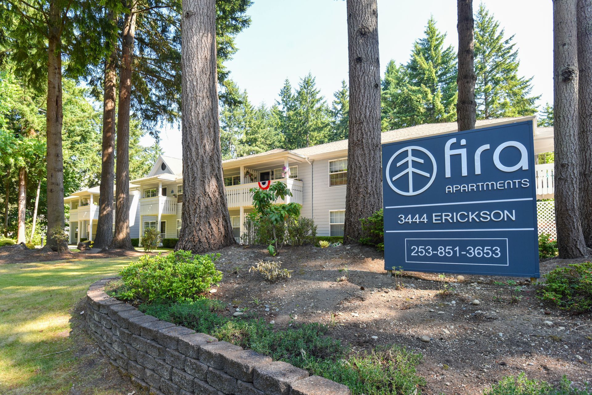Exterior with Fira sign