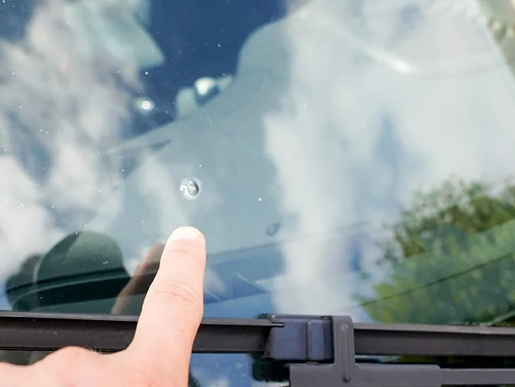 Broken Windshield Of A Car — Belleville, IL — Glass & More Inc. Broken Windshield Of A Car — Belleville, IL — Glass & More Inc.