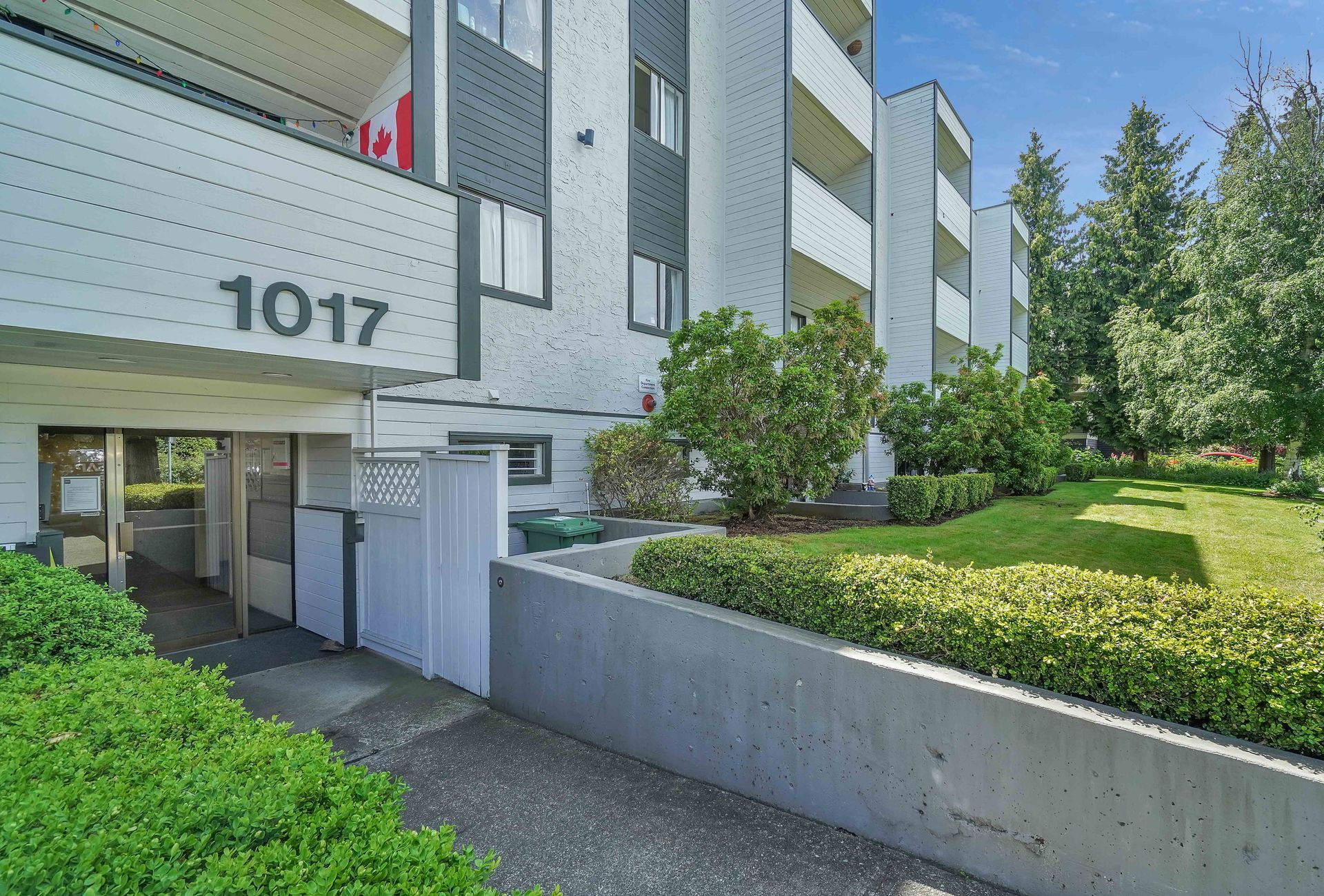 Queenston Manor Apartments Gallery