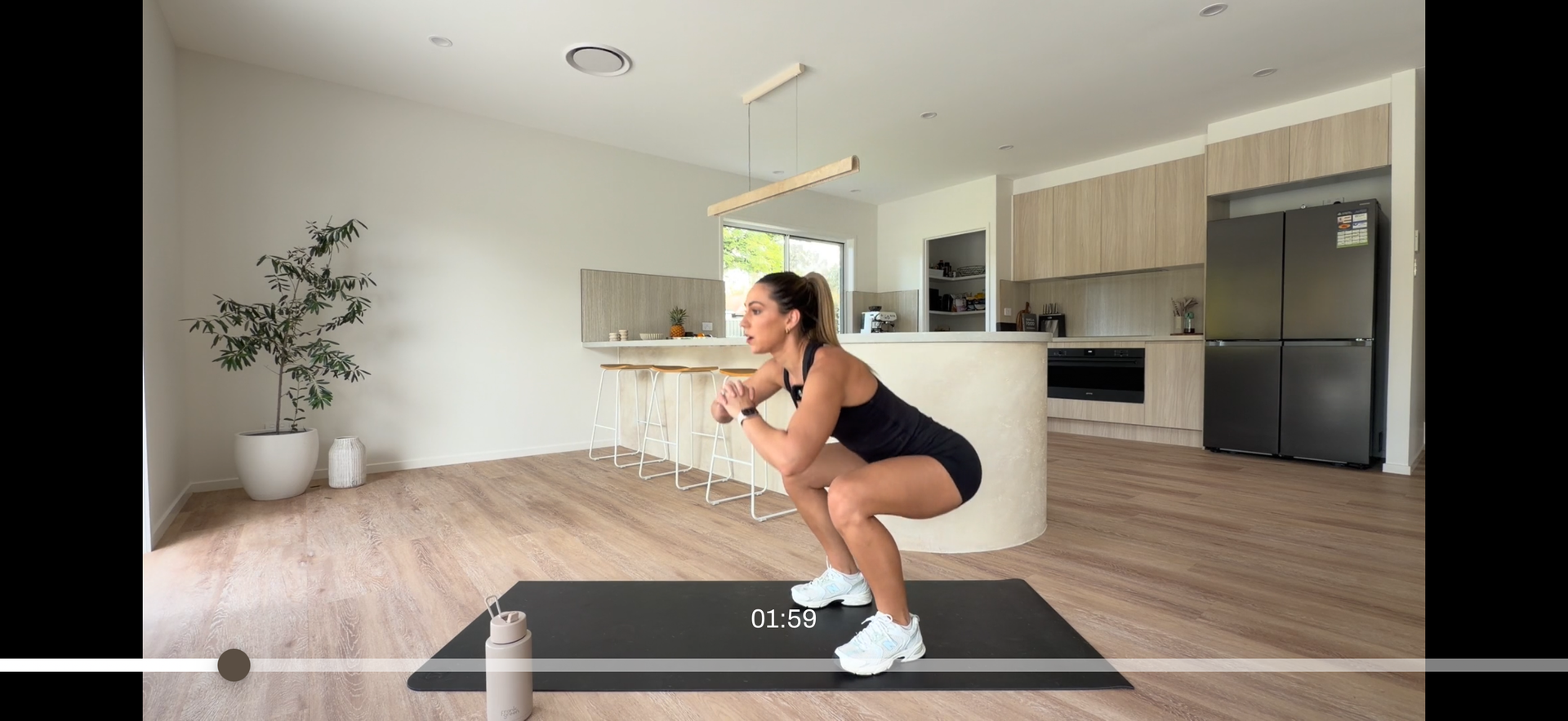 Guided workout squat in the app