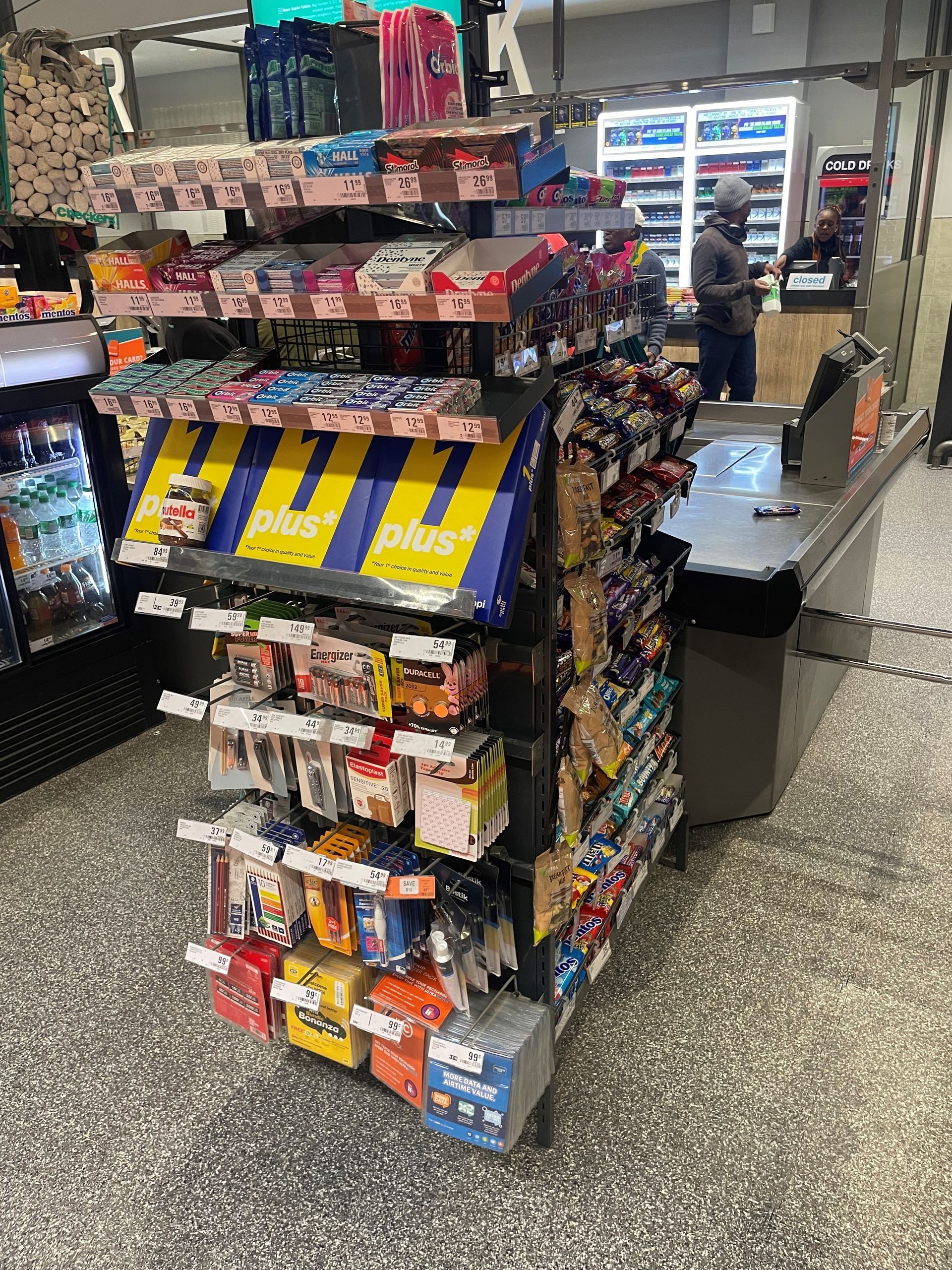 Custom tillstand manufactured for South African retailers - KK Shelving
