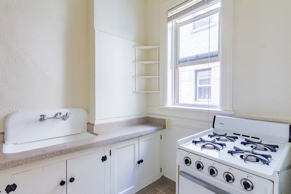 Home Edington Court Portland, OR