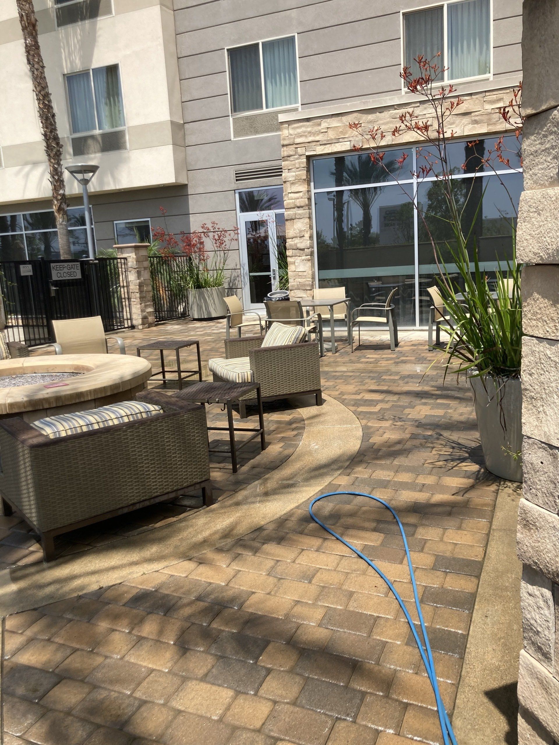 Commercial building pressure washing