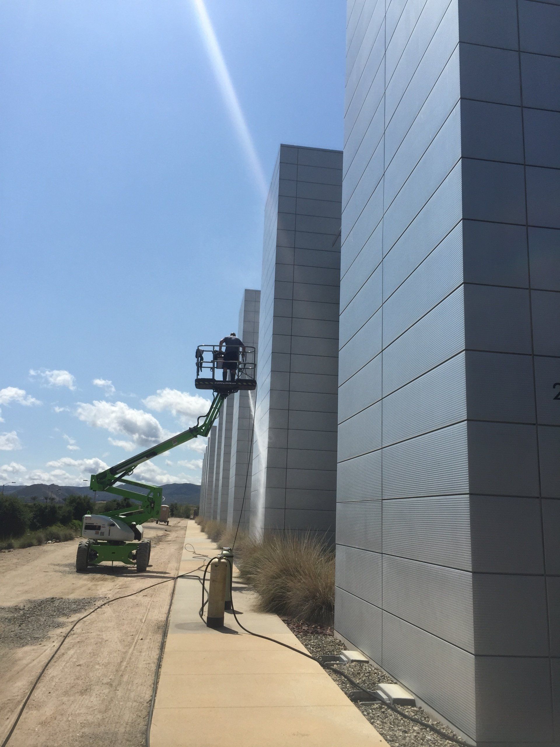 commercial exterior cleaning