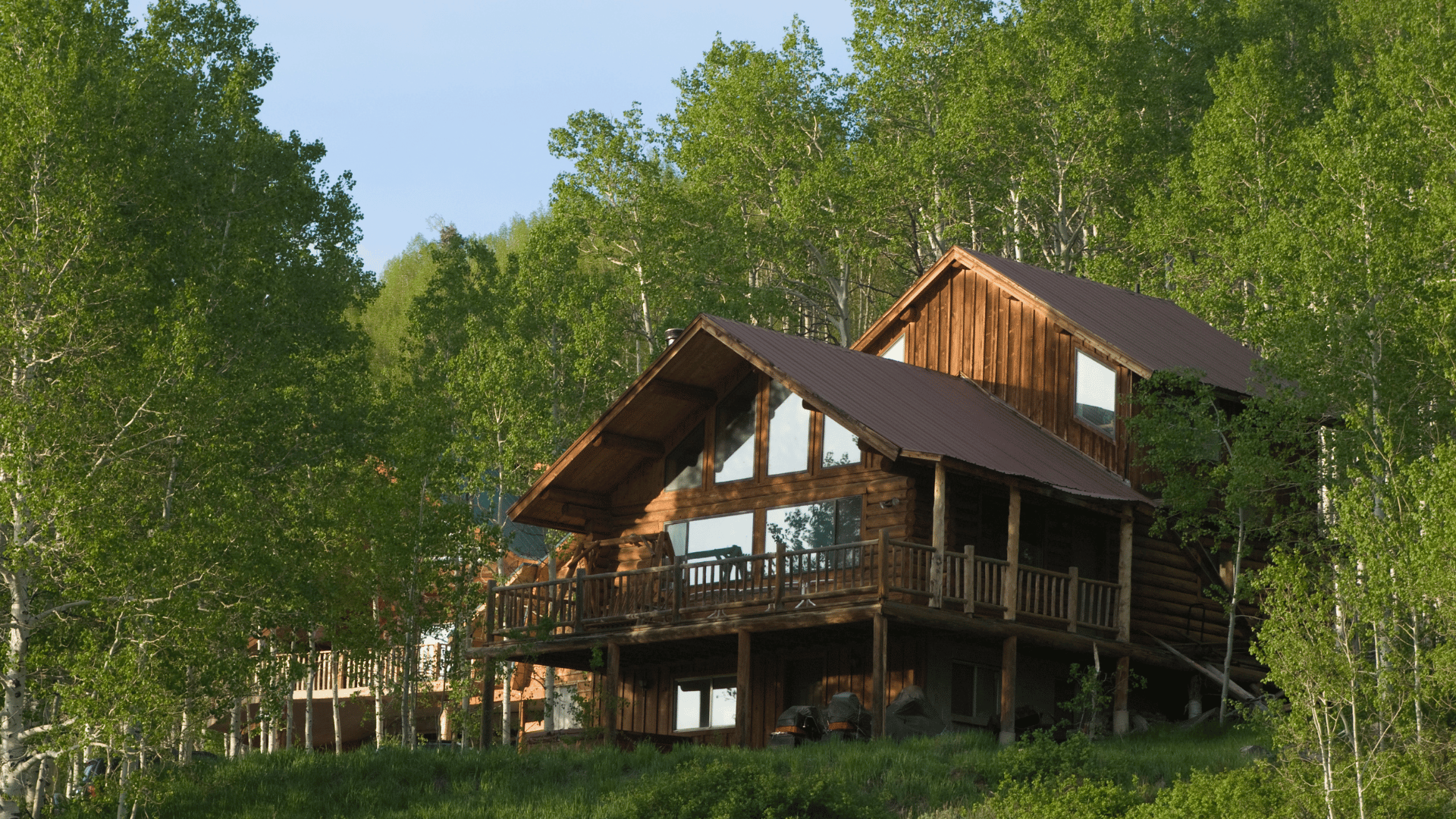 Small recreational cabin and modular hunting retreat for comfortable outdoor getaways
