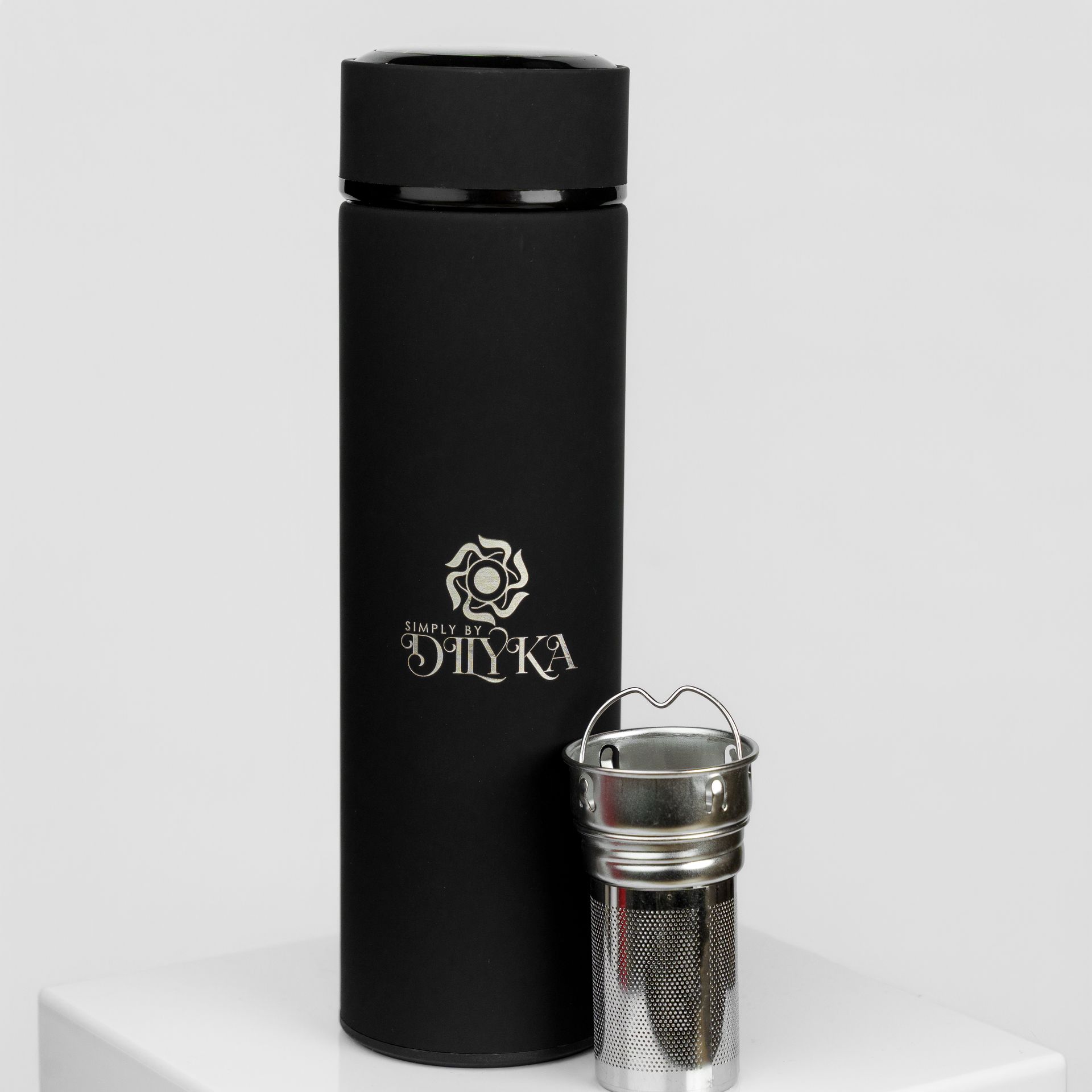 Black Tea  Bottle with Infuser