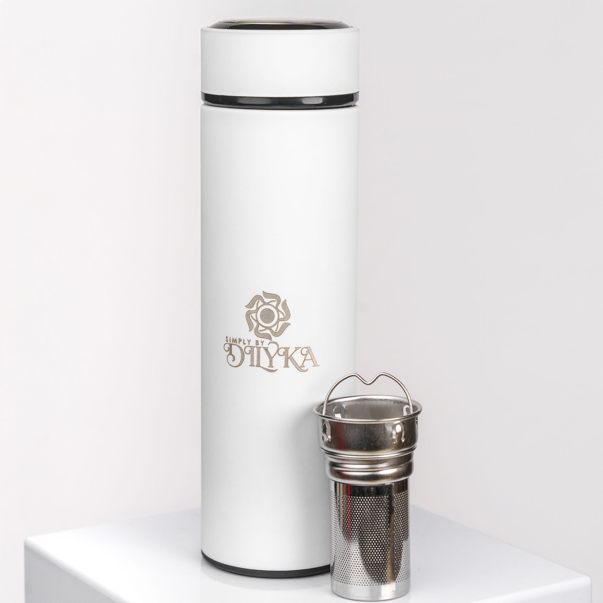 White Tea Bottle with Infuser
