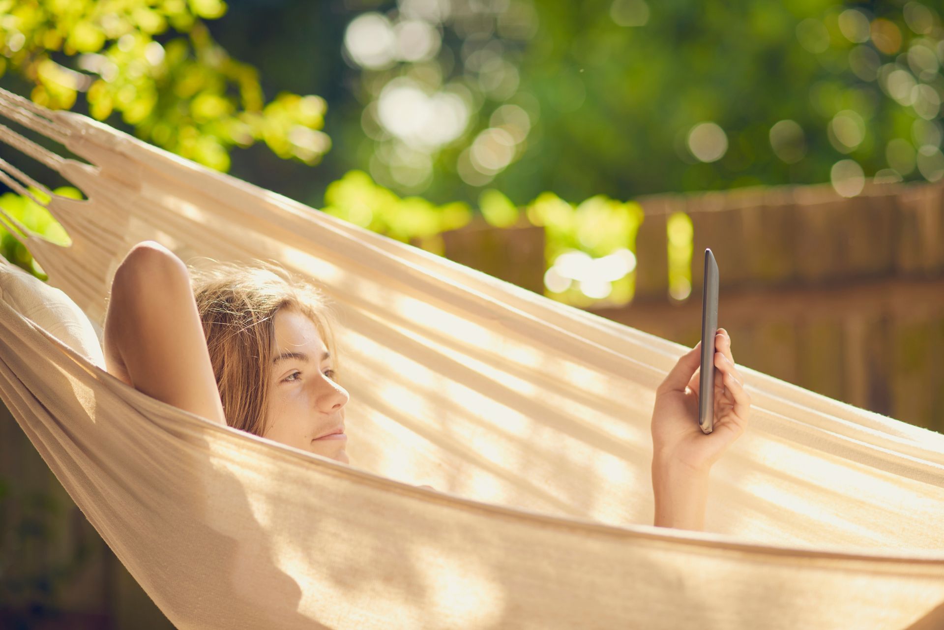 Addio Zanzare! Trasforma il tuo Giardino in un'Oasi di Relax con un Impianto Antizanzare