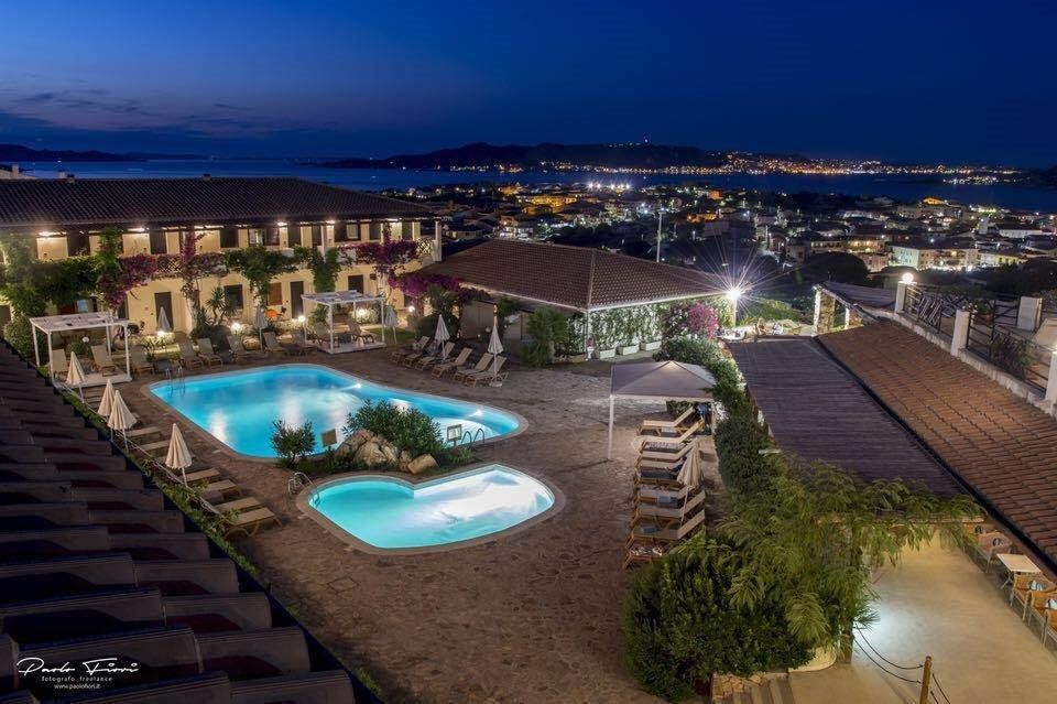 Hotel con piscina