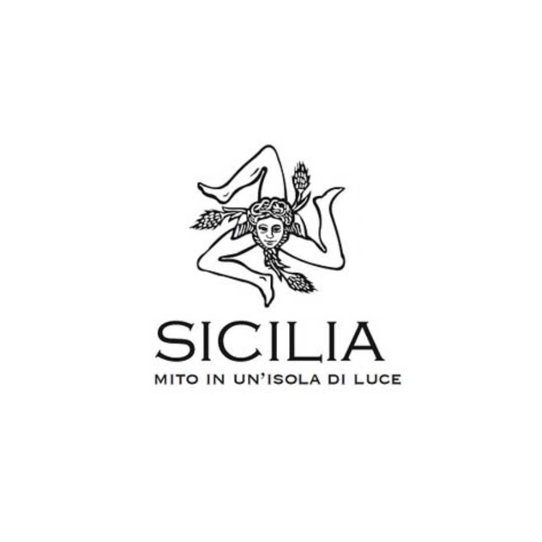 A black and white logo for sicilia mito in un isola di luce