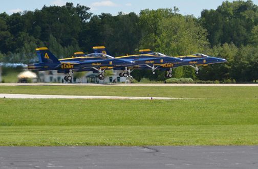 CSI Picnic and Spirit Of St. Louis Airport Airshow