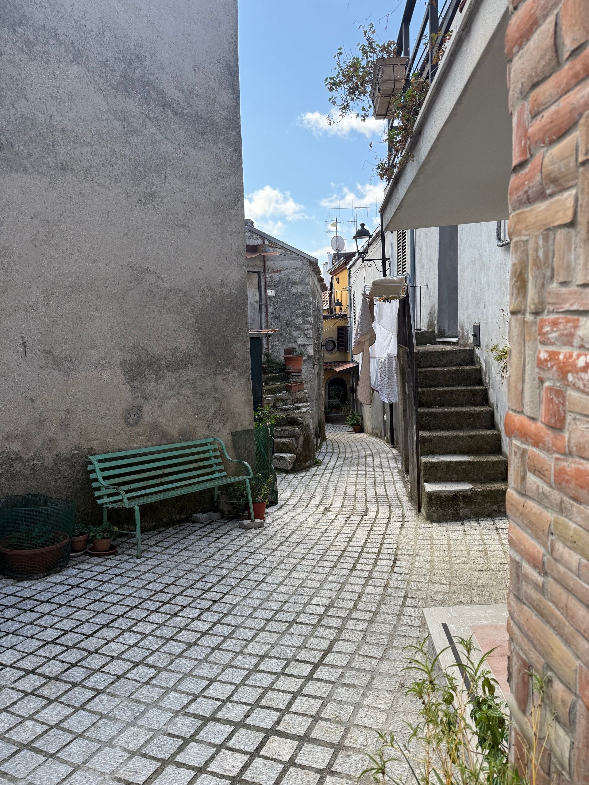 Narrow lane in Montaquila, Molise