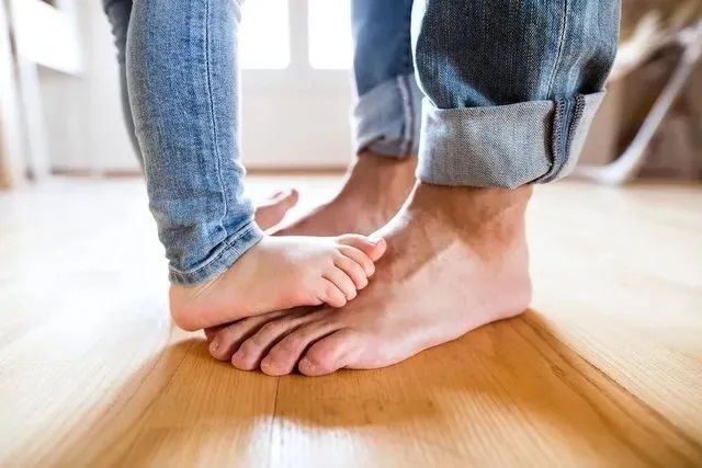 vernice per pavimenti e scale