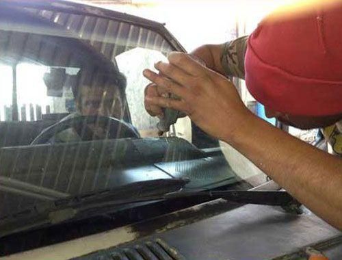 AUTO CRISTALES INTERNACIONALES - Parabrisas para autos