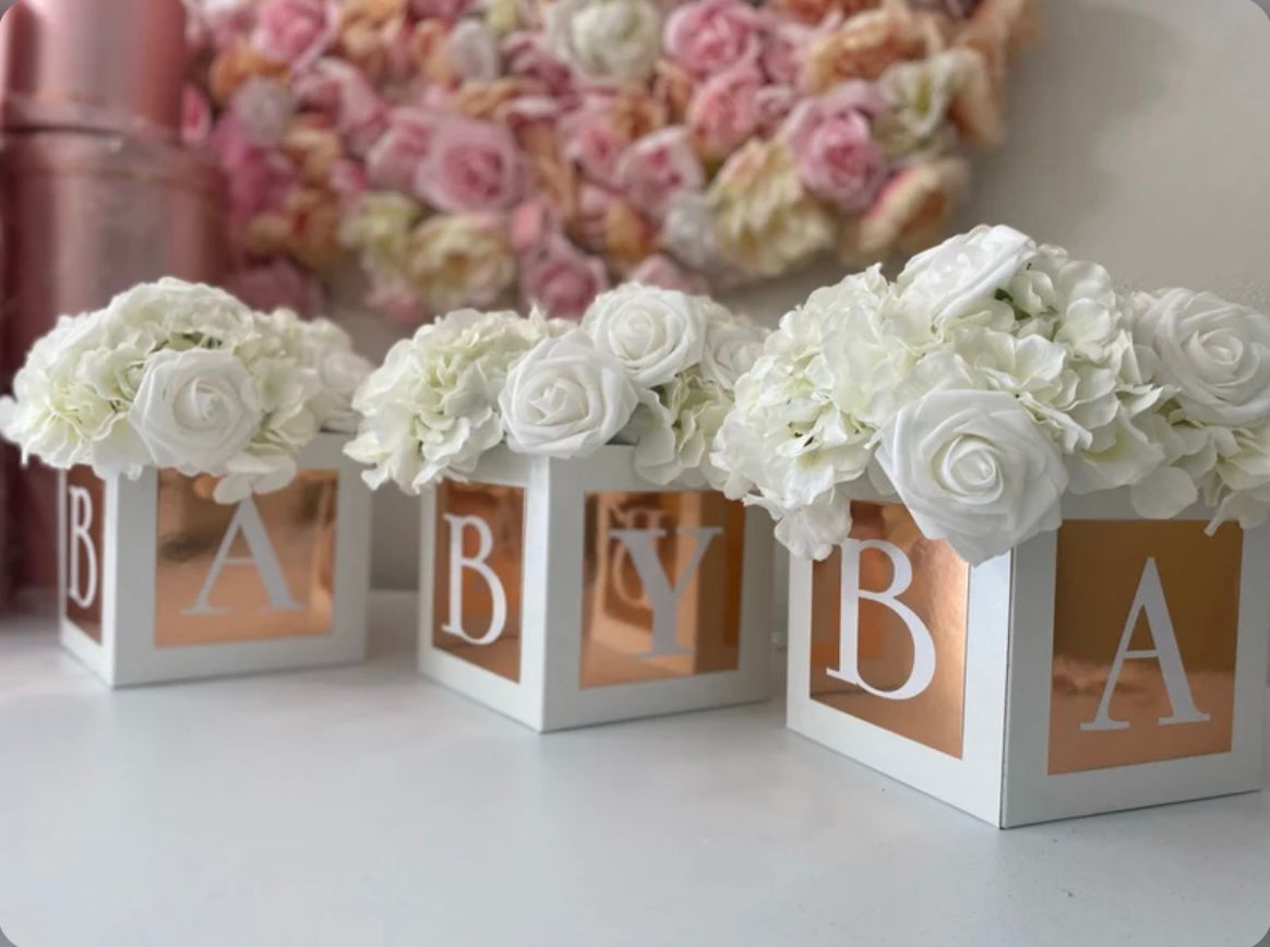 Luxury & premium White blocks with gold
