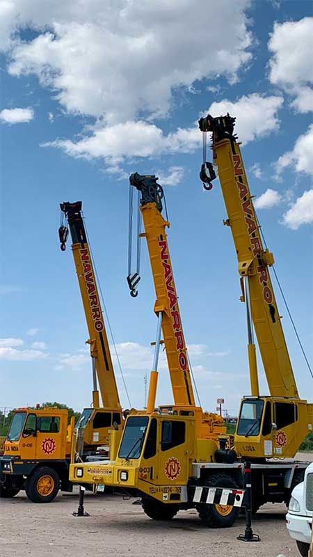 Transportes, Grúas y Montajes Navarro