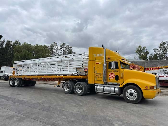 Transportes, Grúas y Montajes Navarro